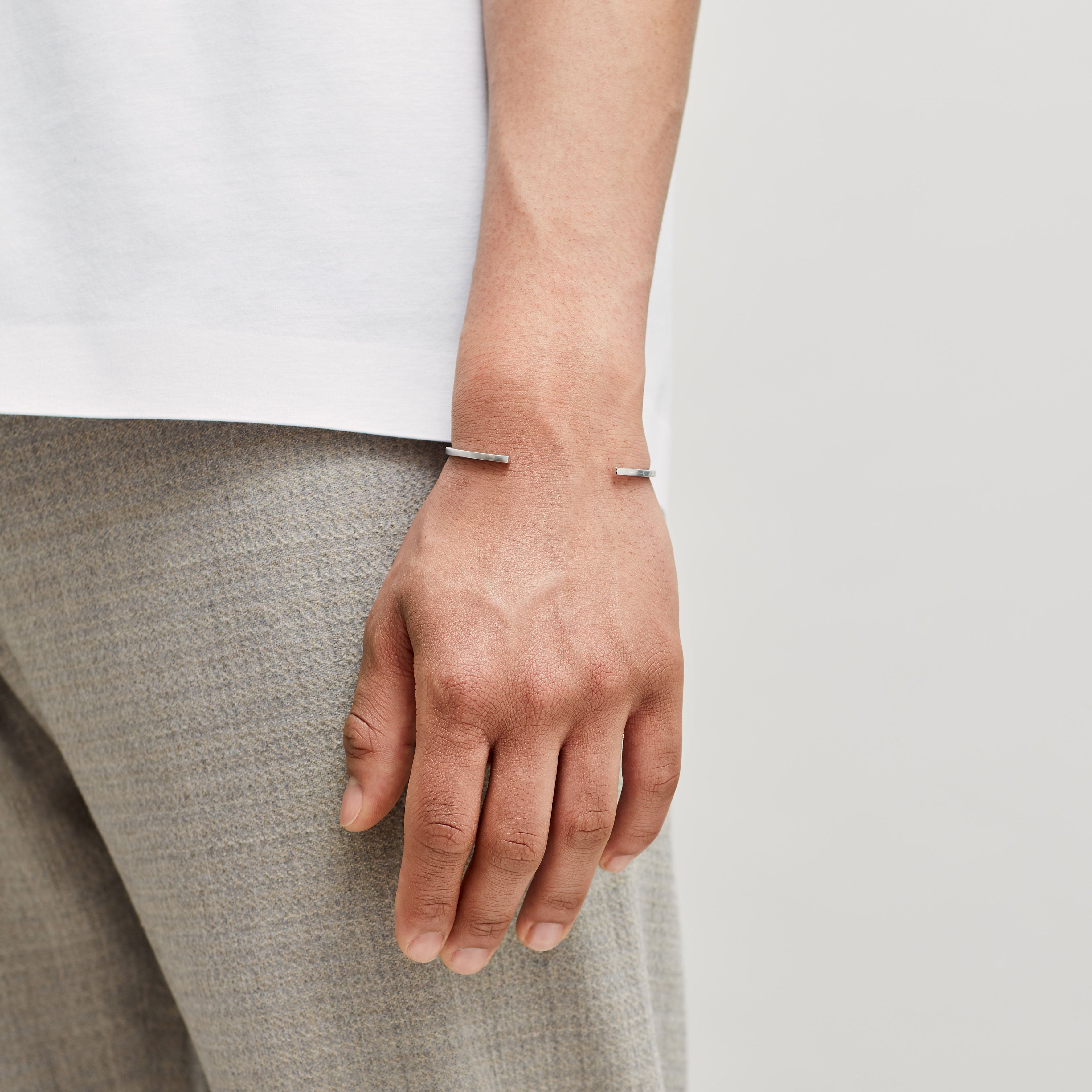 2.5MM CUFF / silver - alexorso