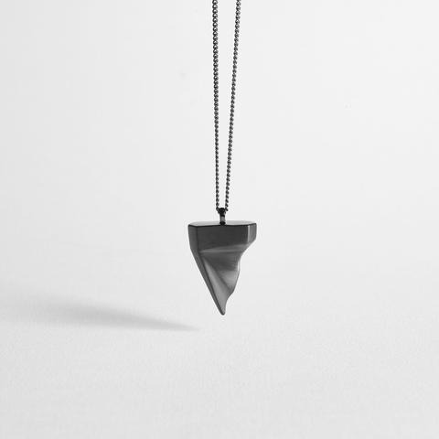  BEAR CLAW / ruthenium - alexorso