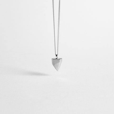  SHARK TOOTH / silver - alexorso